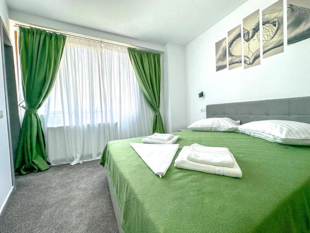 Popasul Lui Gicuta Bed & Breakfast Curtea de Argeş Eksteriør bilde